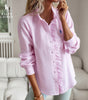 Blusa R. Lauren con Volantes – Estructura Suave y Clásico Botón
